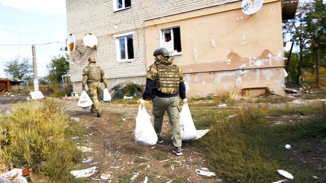 «Всегда есть лучик солнца, лучик добра. За него и нужно держаться»: Жительница Донецка Лия Симурова стала надежным плечом для тех, кто нуждается в помощи «Всегда есть лучик солнца, лучик добра. За него и нужно держаться»: Жительница Донецка Лия Симурова стала надежным плечом для тех, кто нуждается в помощи