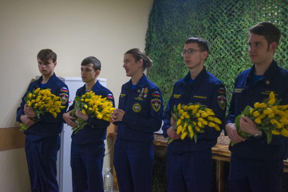 В благодарность за службу! Добровольцы Донецкого РО ВСКС присоединились к Всероссийской акции «В благодарность за службу!», чтобы лично поздравить с Международным женским днем тех, кто каждый день приближает Победу, и тех... В благодарность за службу! Добровольцы Донецкого РО ВСКС присоединились к Всероссийской акции «В благодарность за службу!», чтобы лично поздравить с Международным женским днем тех, кто каждый день приближает Победу, и тех...