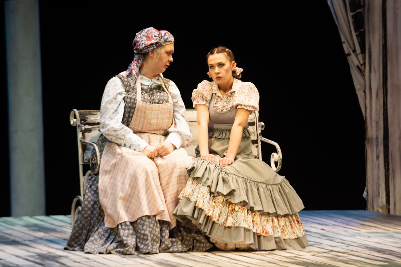 Секреты «Наливных яблок». Александр Николаевич Островский – непревзойденный мастер русской драматургии, написавший множество прекрасных произведений Секреты «Наливных яблок». Александр Николаевич Островский – непревзойденный мастер русской драматургии, написавший множество прекрасных произведений