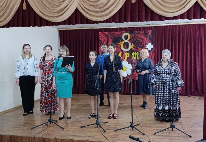 Наталья Великодная: В культурных учреждениях Тельмановского округа провели праздник для прекрасной половины Наталья Великодная: В культурных учреждениях Тельмановского округа провели праздник для прекрасной половины