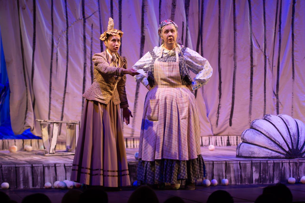 Секреты «Наливных яблок». Александр Николаевич Островский – непревзойденный мастер русской драматургии, написавший множество прекрасных произведений Секреты «Наливных яблок». Александр Николаевич Островский – непревзойденный мастер русской драматургии, написавший множество прекрасных произведений