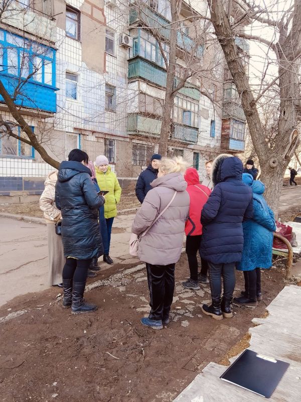 Иван Приходько: В Центрально- Городском районе города Горловка продолжается реализация партийного проекта Единой России «Управдом» Иван Приходько: В Центрально- Городском районе города Горловка продолжается реализация партийного проекта Единой России «Управдом»