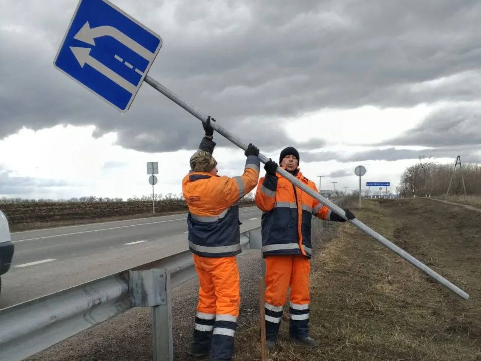 Активно наводим порядок на дорогах после зимы Активно наводим порядок на дорогах после зимы