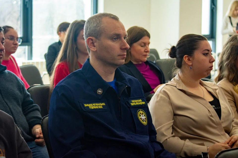 Создаем новые возможности вместе с национальным проектом «Молодежь и дети» Создаем новые возможности вместе с национальным проектом «Молодежь и дети»