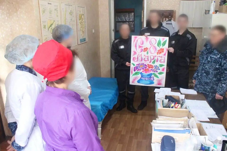 Осужденные ИК-7 поздравили медицинских работников с праздником