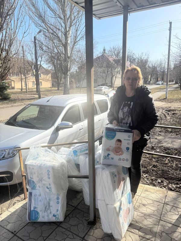 30 упаковок памперсов - в «Родничок» 30 упаковок памперсов - в «Родничок»