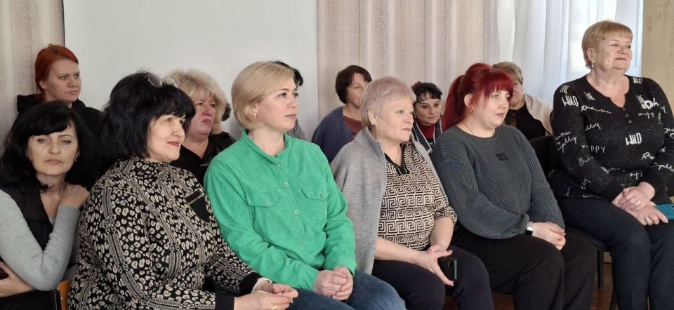 Денис Зубов: 10 марта заместитель главы администрации городского округа Иловайск – Дорошилова Елена провела встречу с трудовым коллективом детского сада №17 «Теремок» городского округа Иловайск Денис Зубов: 10 марта заместитель главы администрации городского округа Иловайск – Дорошилова Елена провела встречу с трудовым коллективом детского сада №17 «Теремок» городского округа Иловайск
