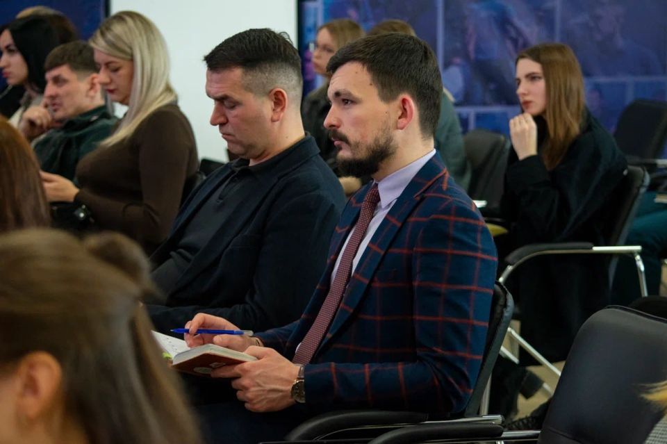 Создаем новые возможности вместе с национальным проектом «Молодежь и дети» Создаем новые возможности вместе с национальным проектом «Молодежь и дети»
