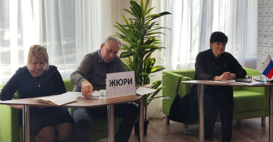 11 марта в читальном зале Центральной городской модельной библиотеки состоялся муниципальный этап 15 юбилейного сезона Всероссийского конкурса юных чтецов «Живая классика» 11 марта в читальном зале Центральной городской модельной библиотеки состоялся муниципальный этап 15 юбилейного сезона Всероссийского конкурса юных чтецов «Живая классика»