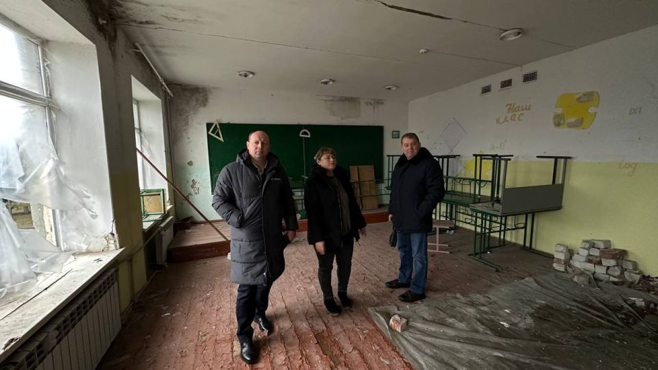 Встреча с трудовым коллективом в пгт Благодатное Встреча с трудовым коллективом в пгт Благодатное