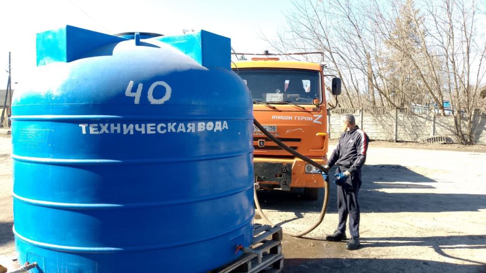 Сегодня, 11 марта, в Кировском внутригородском районе, согласно поступившим заявкам, был организован подвоз воды для жителей домов, в которые в установленный графиком день не поступила вода Сегодня, 11 марта, в Кировском внутригородском районе, согласно поступившим заявкам, был организован подвоз воды для жителей домов, в которые в установленный графиком день не поступила вода