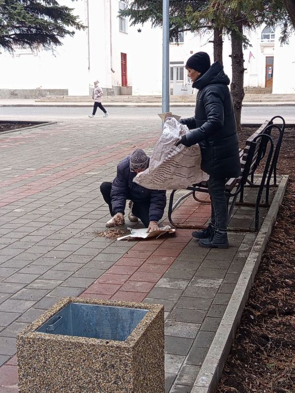 Коммунальные службы Старобешево округа подводит итоги масштабных уборочных работ за прошедшую неделю Коммунальные службы Старобешево округа подводит итоги масштабных уборочных работ за прошедшую неделю