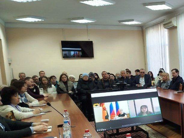 В Шахтерске предпринимателям рассказали о введении обязательной цифровой маркировки товаров В Шахтерске предпринимателям рассказали о введении обязательной цифровой маркировки товаров