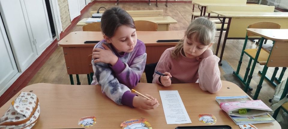 В Петровском прошла игра «Город прав и обязанностей» В Петровском прошла игра «Город прав и обязанностей»