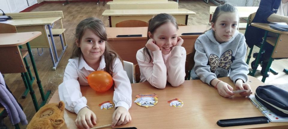 В Петровском прошла игра «Город прав и обязанностей» В Петровском прошла игра «Город прав и обязанностей»