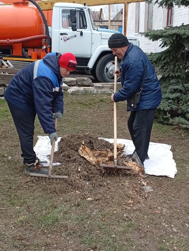 Коммунальные службы Старобешево округа подводит итоги масштабных уборочных работ за прошедшую неделю Коммунальные службы Старобешево округа подводит итоги масштабных уборочных работ за прошедшую неделю