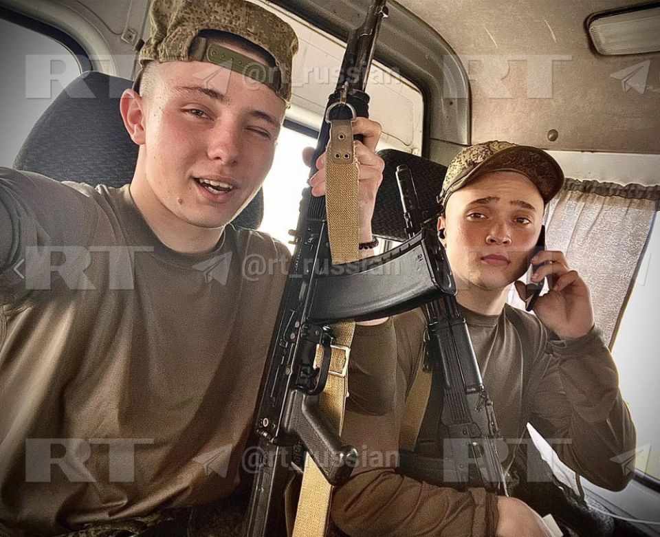 Один удерживал позиции 68 дней: боец из Самары получит звание Героя России и премию Кеосаяна Один удерживал позиции 68 дней: боец из Самары получит звание Героя России и премию Кеосаяна