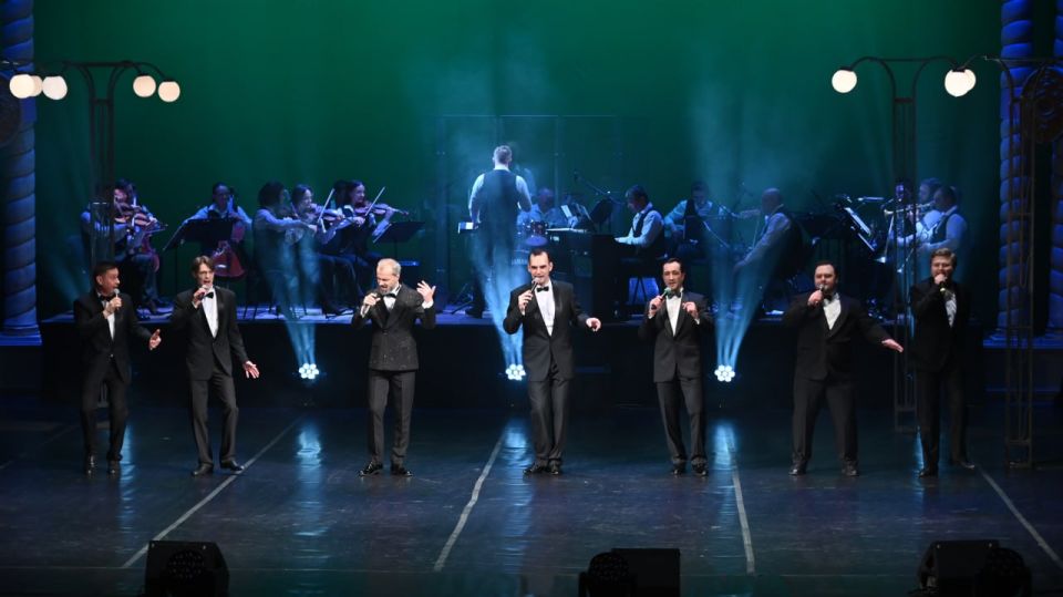 «Для прекрасных и любимых»