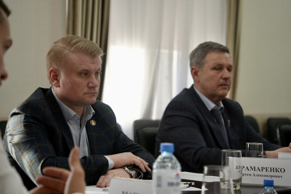 В Донецке обсудили реализацию плана работы в рамках Содружества «Донбасс» на 2026 год В Донецке обсудили реализацию плана работы в рамках Содружества «Донбасс» на 2026 год