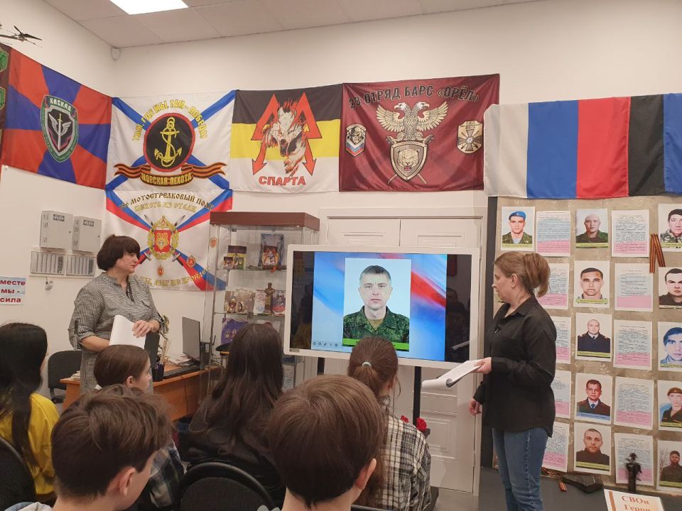 11.03.2026 г. в Волновахском окружном историко-краеведческом музее состоялся видеочас «Живая память» со студентами Волновахского технологического техникума посвященного освобождению г. Волноваха в период СВО 11.03.2026 г. в Волновахском окружном историко-краеведческом музее состоялся видеочас «Живая память» со студентами Волновахского технологического техникума посвященного освобождению г. Волноваха в период СВО