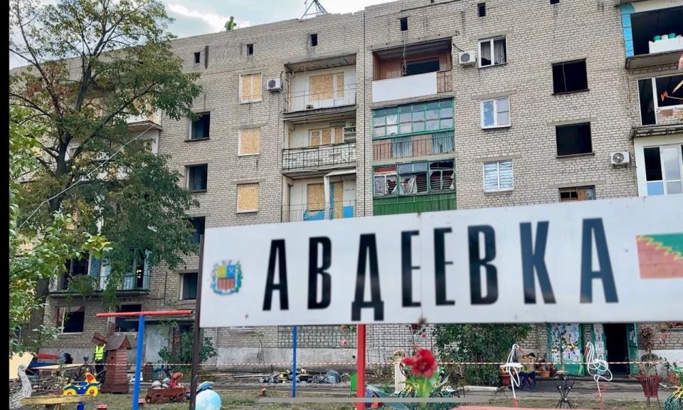 Александр Пеняев: На состоявшейся 10 марта встрече Президента России Владимира Путина с Главой ДНР Денисом Пушилиным Владимир Владимирович высоко оценил изменения, происходящие в Донбассе Александр Пеняев: На состоявшейся 10 марта встрече Президента России Владимира Путина с Главой ДНР Денисом Пушилиным Владимир Владимирович высоко оценил изменения, происходящие в Донбассе
