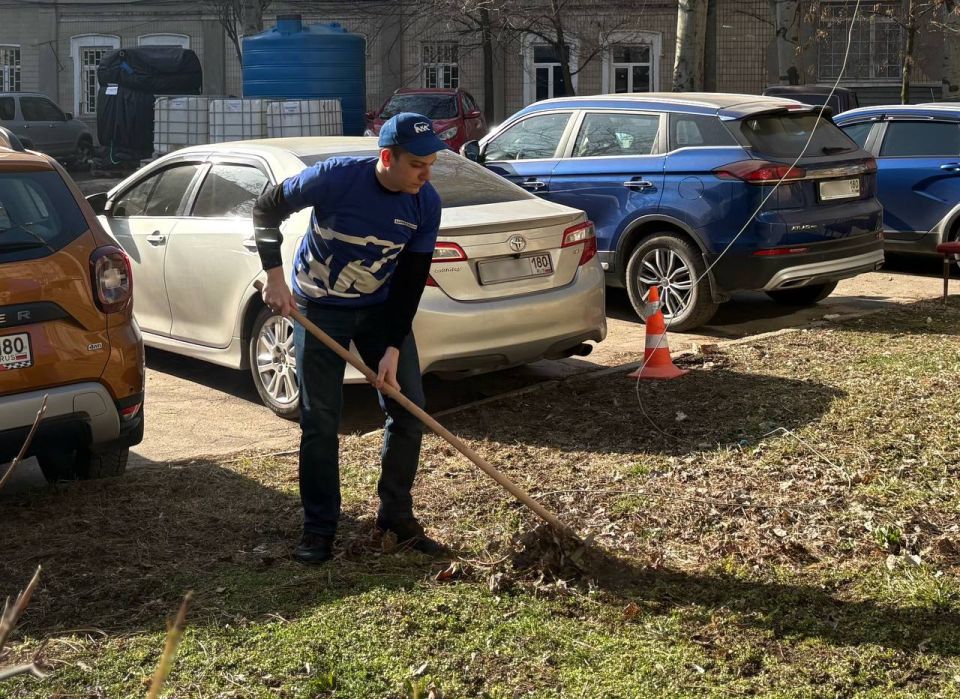 Акция «Чистый четверг» в Ленинском районе города Донецка! Акция «Чистый четверг» в Ленинском районе города Донецка!