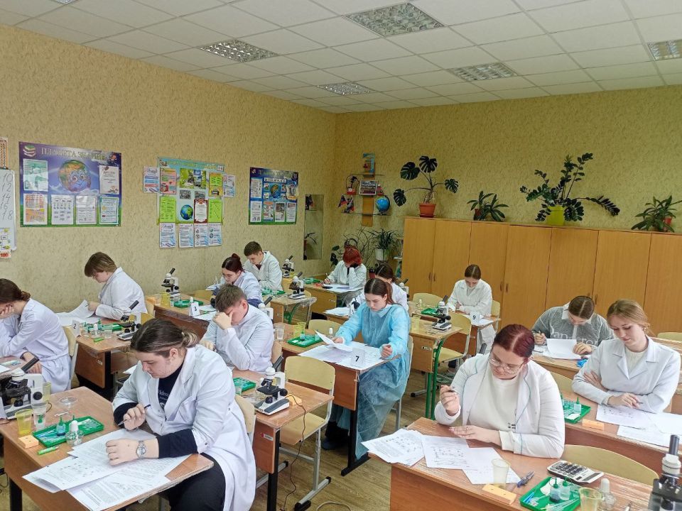 В Донецкой Народной Республики подведены итоги регионального этапа Всероссийской олимпиады школьников (ВсОШ) 2025-2026 учебного года, которая проводится в рамках национального проекта «Молодежь и дети» В Донецкой Народной Республики подведены итоги регионального этапа Всероссийской олимпиады школьников (ВсОШ) 2025-2026 учебного года, которая проводится в рамках национального проекта «Молодежь и дети»