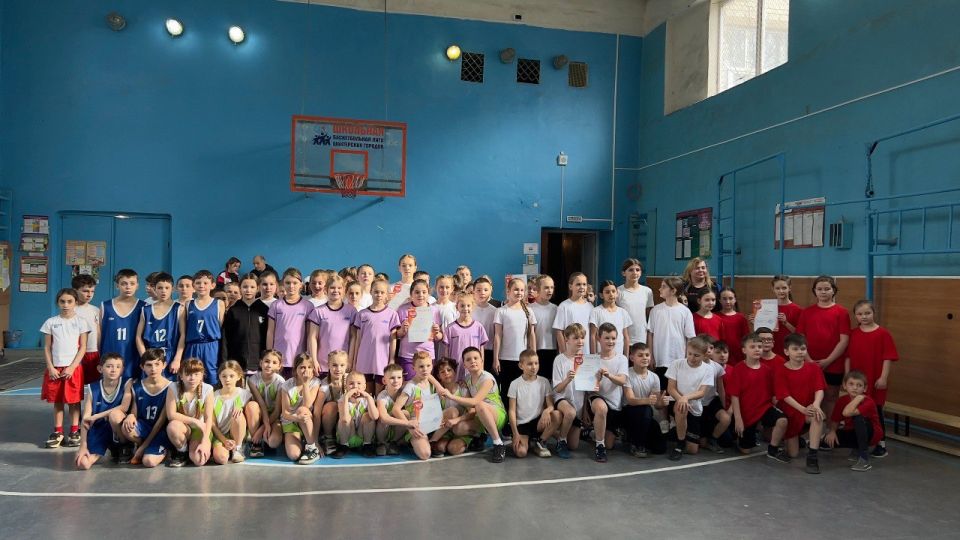 В период с 4 по 5 марта в Макеевке прошел районный этап спартакиады «Веселые старты» среди учащихся 1-4 классов В период с 4 по 5 марта в Макеевке прошел районный этап спартакиады «Веселые старты» среди учащихся 1-4 классов