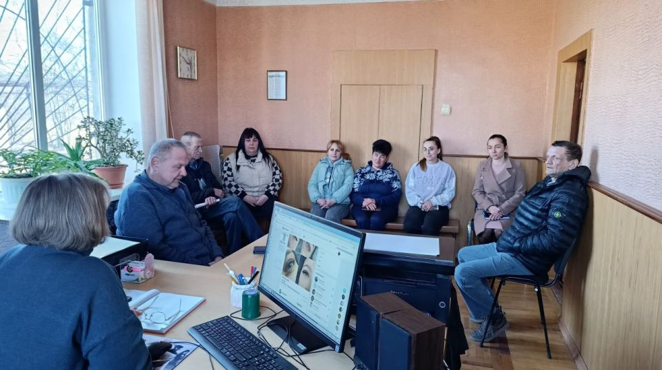 Заместитель главы Администрации Старобешевского муниципального округа Ретивов Александр Борисович провёл встречу с гражданами села Александровка Заместитель главы Администрации Старобешевского муниципального округа Ретивов Александр Борисович провёл встречу с гражданами села Александровка