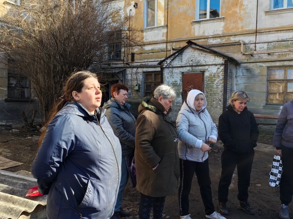 Александр Пеняев: Дом №15 по ул. Ленинградской: итоги встречи с жителями Александр Пеняев: Дом №15 по ул. Ленинградской: итоги встречи с жителями