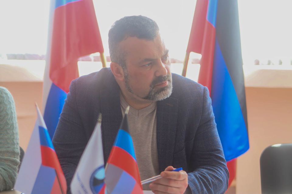 Общественная палата ДНР избрала представителя в новый созыв Общественной палаты России Общественная палата ДНР избрала представителя в новый созыв Общественной палаты России