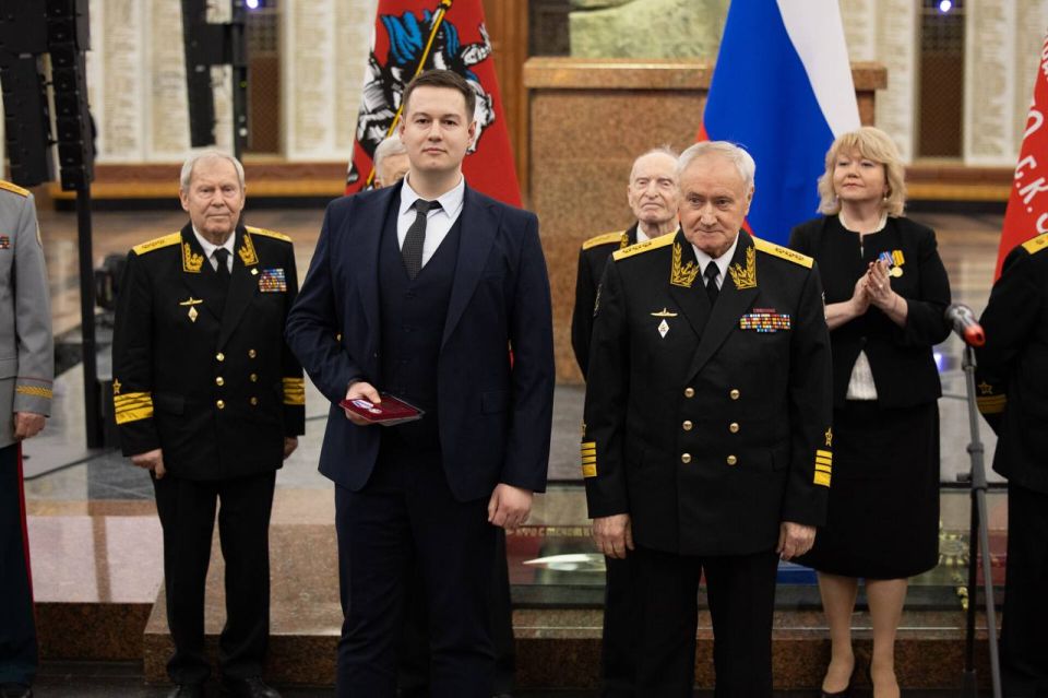 На Адмиральском приёме в Москве вице-премьер Ольга Макеева по поручению Главы ДНР вручила награды большим друзьям Донбасса На Адмиральском приёме в Москве вице-премьер Ольга Макеева по поручению Главы ДНР вручила награды большим друзьям Донбасса