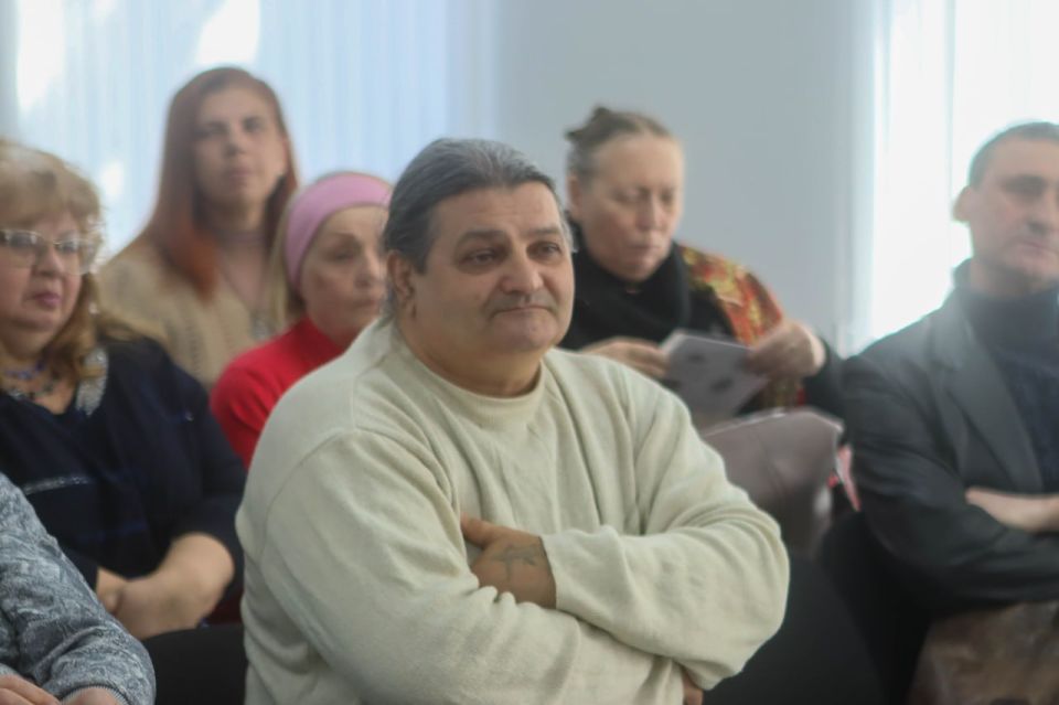 Член Общественной палаты ДНР Владислав Русанов провел встречу с писателями Республики Член Общественной палаты ДНР Владислав Русанов провел встречу с писателями Республики