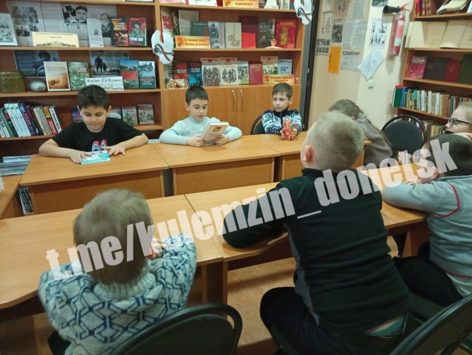 В преддверии Дня православной книги, который ежегодно отмечается в России 14 марта, в городских библиотеках состоялись разнообразные тематические мероприятия В преддверии Дня православной книги, который ежегодно отмечается в России 14 марта, в городских библиотеках состоялись разнообразные тематические мероприятия