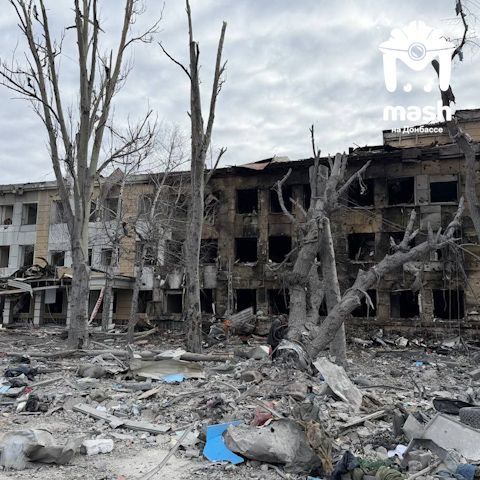 Последствия обстрелов больниц в ДНР Последствия обстрелов больниц в ДНР