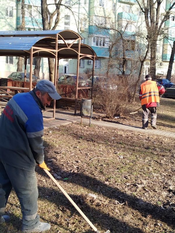 В Мариуполе благоустроили еще 35 дворов многоэтажек В Мариуполе благоустроили еще 35 дворов многоэтажек