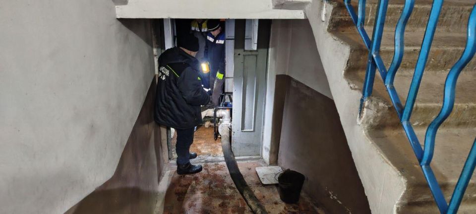 Хабаровский край организовал комплексную откачку воду из подвалов домов в Дебальцево Хабаровский край организовал комплексную откачку воду из подвалов домов в Дебальцево