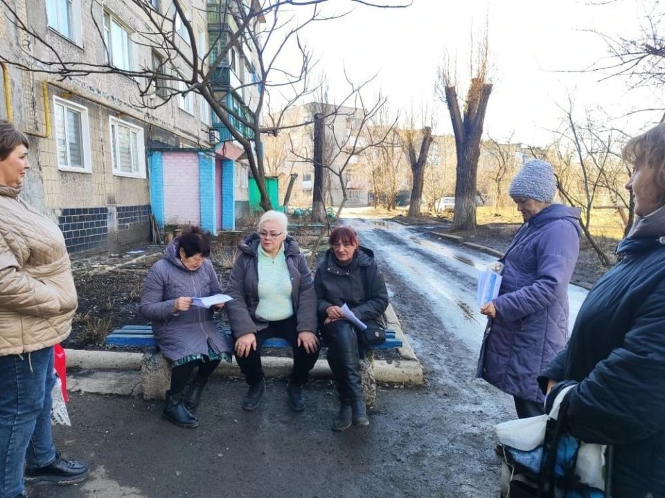 Роман Конев: Жители Калининского района ДНР приняли участие во встречах, организованных в рамках проекта «Управдом» Роман Конев: Жители Калининского района ДНР приняли участие во встречах, организованных в рамках проекта «Управдом»