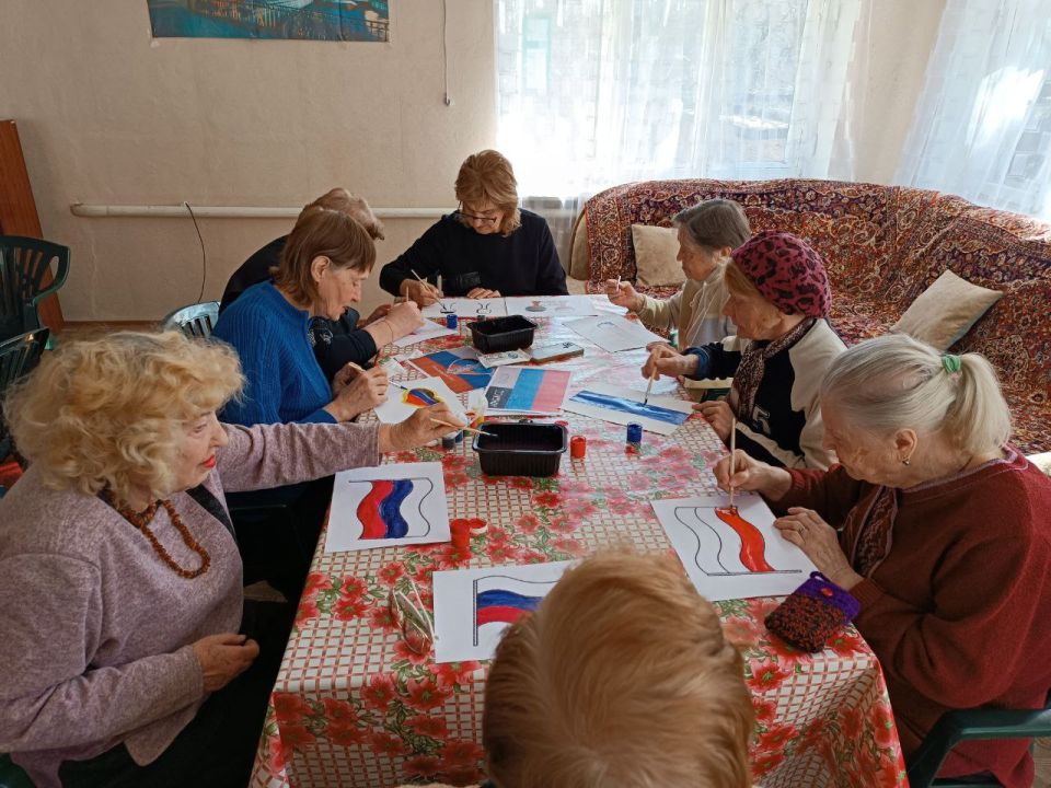 Сегодня, 13 марта, в Государственном бюджетном учреждении социального обслуживания «Центр социального обслуживания Центрально-Городского района города Макеевки», в рамках партийного проекта «Старшее поколение» и Года... Сегодня, 13 марта, в Государственном бюджетном учреждении социального обслуживания «Центр социального обслуживания Центрально-Городского района города Макеевки», в рамках партийного проекта «Старшее поколение» и Года...