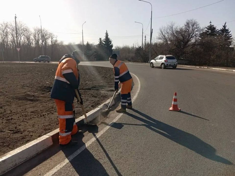 Приводим в соответствие с ГОСТами элементы дорожной инфраструктуры Приводим в соответствие с ГОСТами элементы дорожной инфраструктуры