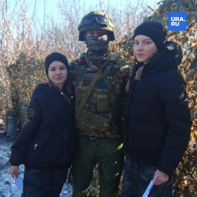 «Вы с ума сошли», — такой вопрос услышал на КПП в ДНР уральский волонтер, который приехал в зону СВО вместе с несовершеннолетними дочками «Вы с ума сошли», — такой вопрос услышал на КПП в ДНР уральский волонтер, который приехал в зону СВО вместе с несовершеннолетними дочками