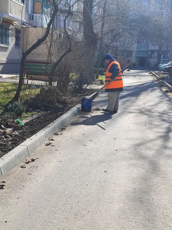 В Мариуполе благоустроили еще 35 дворов многоэтажек В Мариуполе благоустроили еще 35 дворов многоэтажек