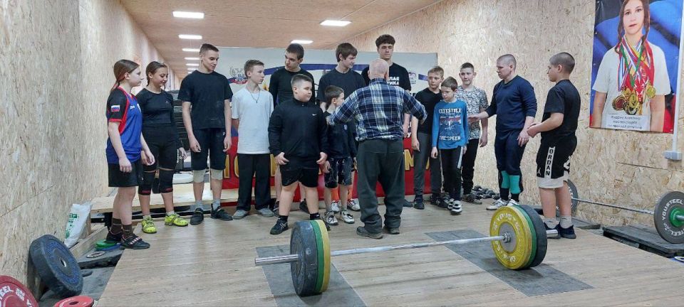 13 марта 2026 в специализированном зале тяжёлой атлетики МБУ ДО СШ «Энергетик» прошло Открытое Первенство города Зугрэса по тяжёлой атлетике, посвящённое международному женскому Дню 13 марта 2026 в специализированном зале тяжёлой атлетики МБУ ДО СШ «Энергетик» прошло Открытое Первенство города Зугрэса по тяжёлой атлетике, посвящённое международному женскому Дню