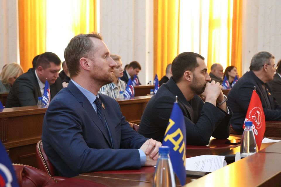 Уполномоченный по правам ребёнка в Донецкой Народной Республике представила ежегодный отчёт о работе в Народном Совете ДНР Уполномоченный по правам ребёнка в Донецкой Народной Республике представила ежегодный отчёт о работе в Народном Совете ДНР
