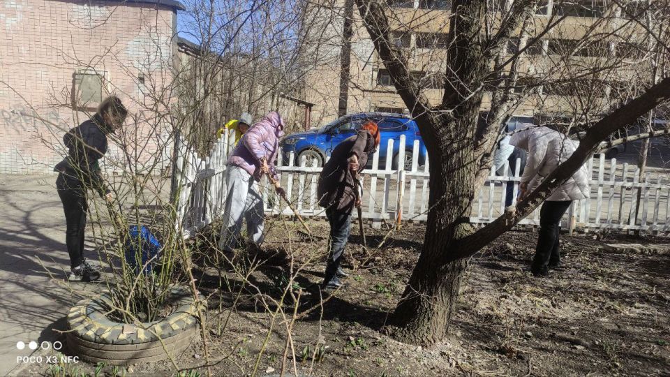 Елена Синецкая: Сегодня, 14 марта, на территории Калининского внутригородского района стартовал первый весенний субботник с целью улучшения экологической обстановки и создания комфортной городской среды Елена Синецкая: Сегодня, 14 марта, на территории Калининского внутригородского района стартовал первый весенний субботник с целью улучшения экологической обстановки и создания комфортной городской среды