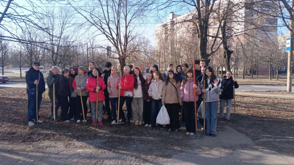 Елена Рязанцева: 14 марта в рамках двухмесячника по благоустройству и партийного проекта «Городская среда» Всероссийской политической партии «Единая Россия» в Пролетарском районе состоялся первый общегородской субботник Елена Рязанцева: 14 марта в рамках двухмесячника по благоустройству и партийного проекта «Городская среда» Всероссийской политической партии «Единая Россия» в Пролетарском районе состоялся первый общегородской субботник