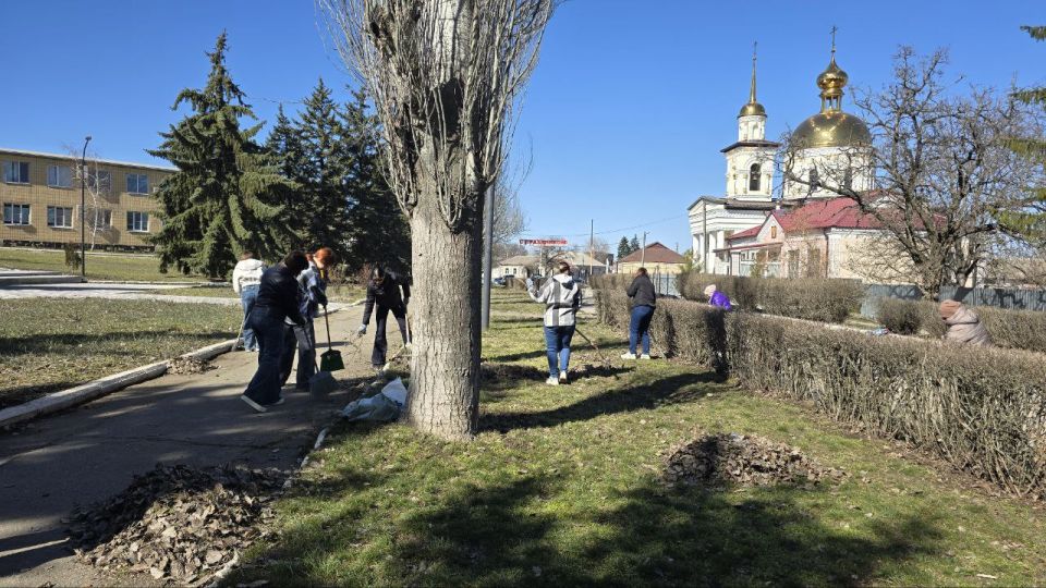 Еще фото с субботника Еще фото с субботника