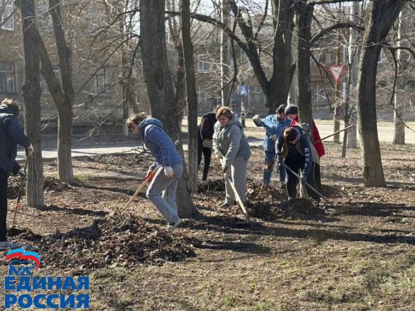 Дмитрий Блинов: Принял участие в акции "День чистоты" Дмитрий Блинов: Принял участие в акции "День чистоты"