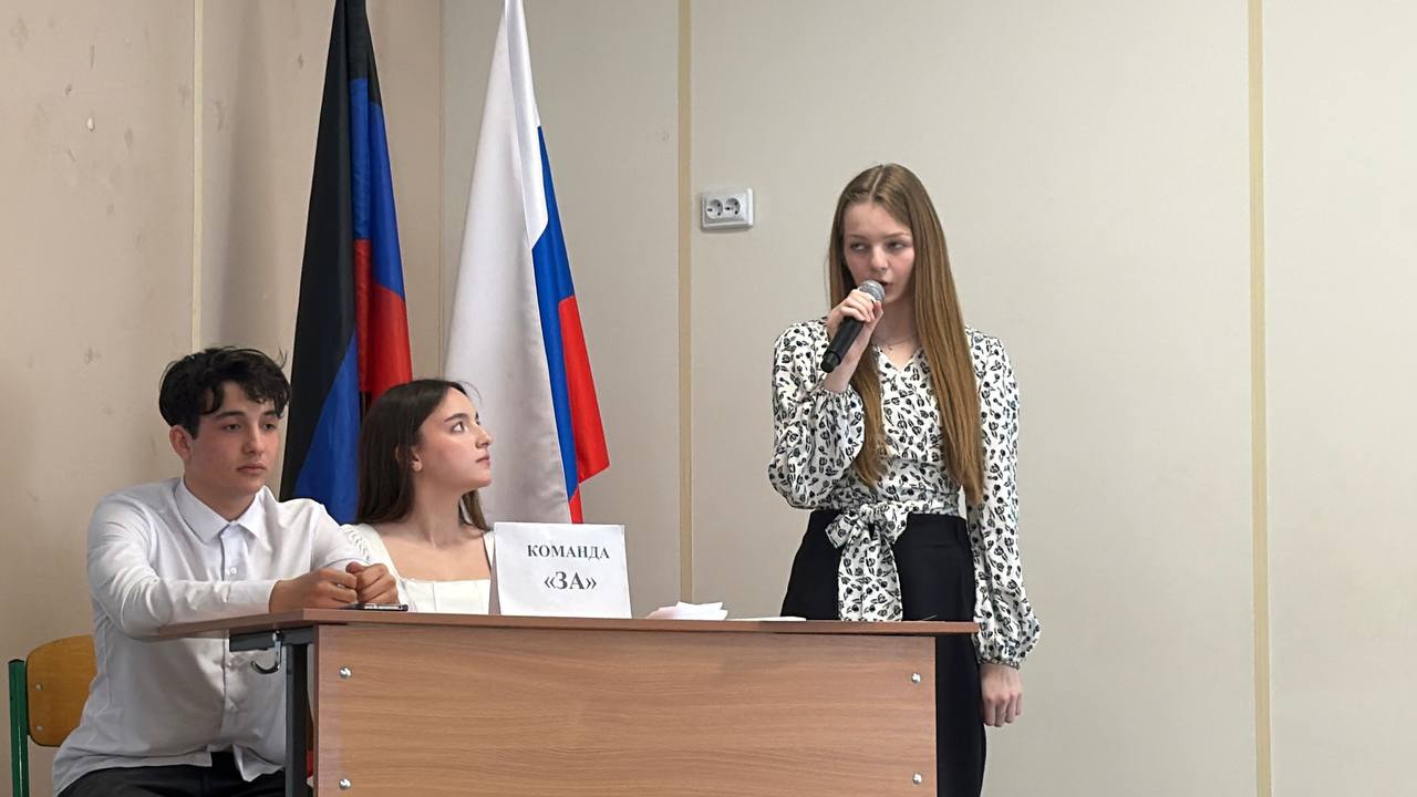 Наталья Великодная: Слово — сила: в Тельмановской гимназии выбрали лучших ораторов района Наталья Великодная: Слово — сила: в Тельмановской гимназии выбрали лучших ораторов района