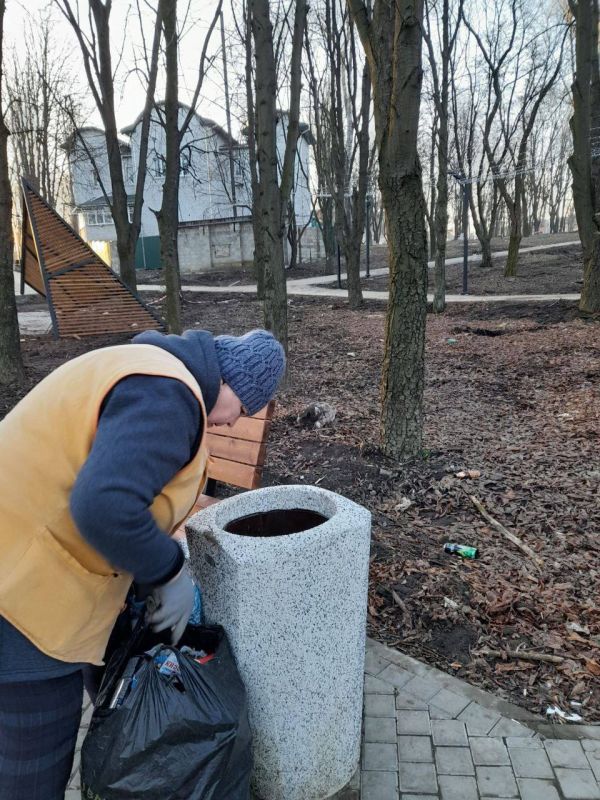 Александр Пеняев: За 14.03.2026 работниками МУП АГЯ "ЖЭК" выполнена уборка территорий в г. Ясиноватая Александр Пеняев: За 14.03.2026 работниками МУП АГЯ "ЖЭК" выполнена уборка территорий в г. Ясиноватая